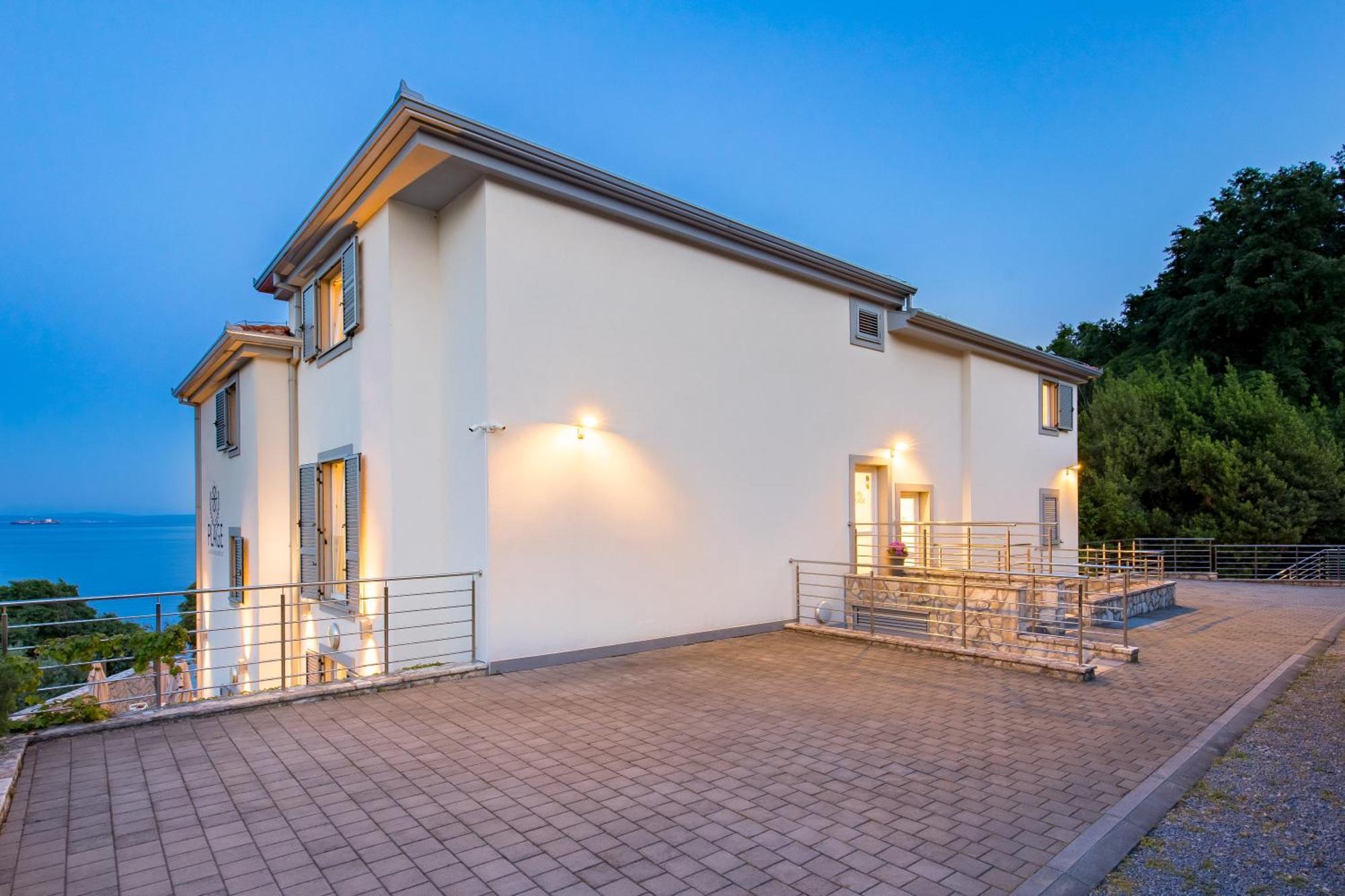 Plage Lovran Residence Exterior photo